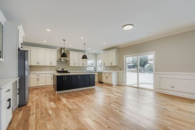 5250 169th Place, Oak Forest, IL 60452