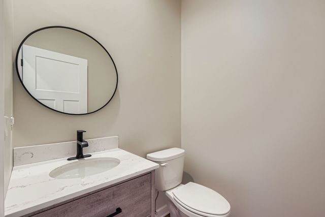 5250 169th Place, Oak Forest, IL 60452