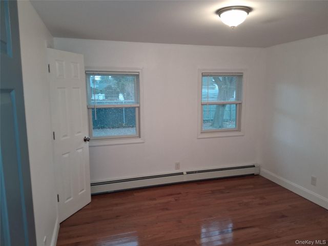 71 Cooks Road, East Patchogue, NY 11772