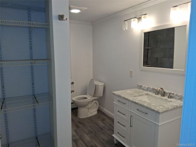 71 Cooks Road, East Patchogue, NY 11772