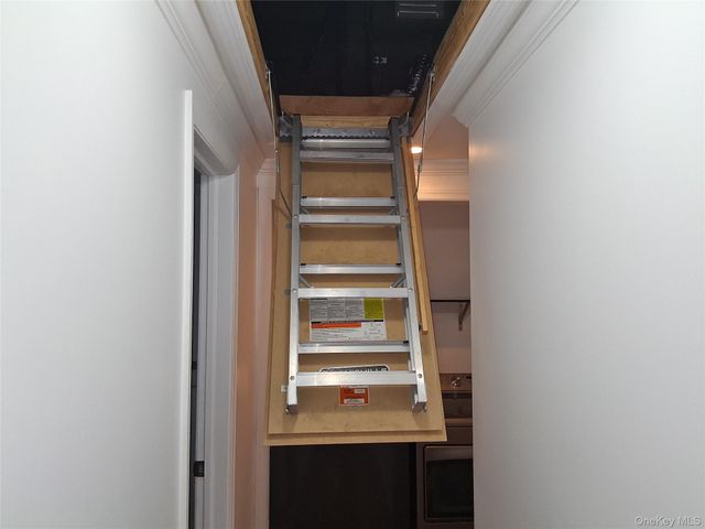 71 Cooks Road, East Patchogue, NY 11772