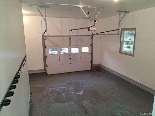 71 Cooks Road, East Patchogue, NY 11772