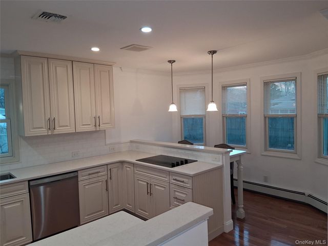 71 Cooks Road, East Patchogue, NY 11772