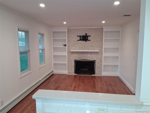 71 Cooks Road, East Patchogue, NY 11772