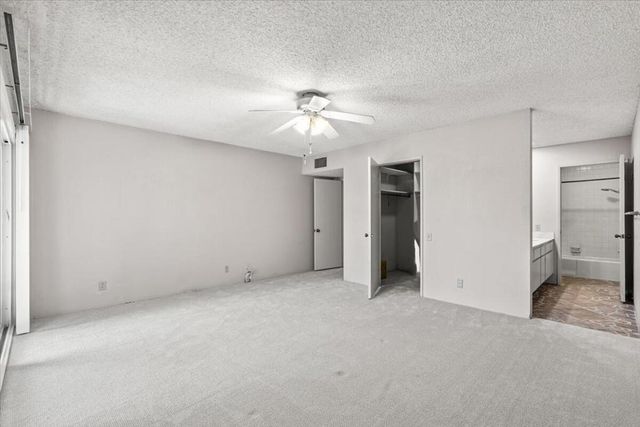 2620 N Whitewater Club D, Palm Springs, CA 92262