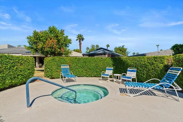 2620 N Whitewater Club D, Palm Springs, CA 92262