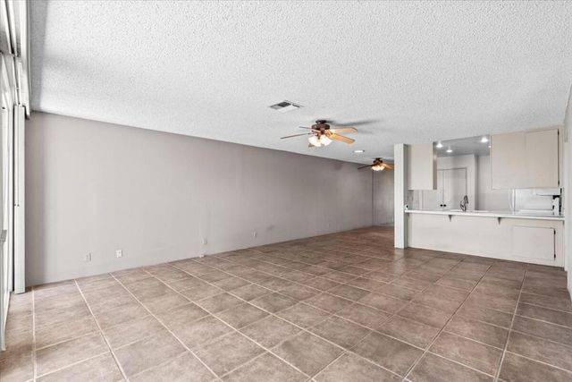 2620 N Whitewater Club D, Palm Springs, CA 92262