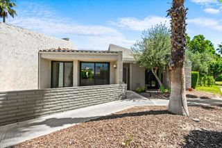 2620 N Whitewater Club D, Palm Springs, CA 92262