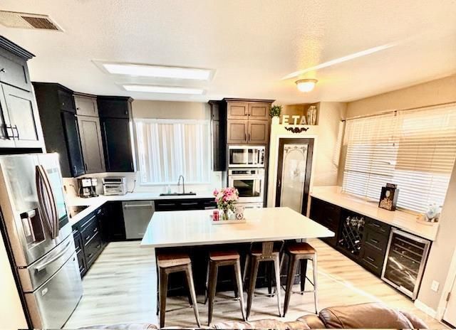 907 W Windsor Drive, Hanford, CA 93230