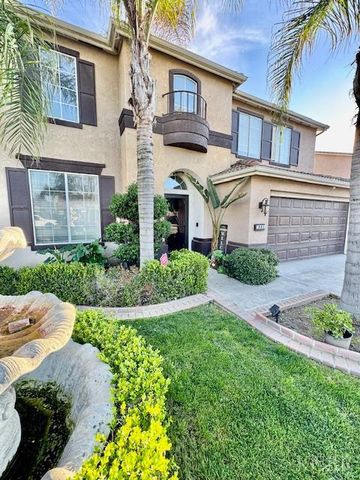 907 W Windsor Drive, Hanford, CA 93230