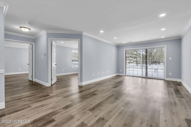 401 Hampton Court 15-7, Manalapan, NJ 07726