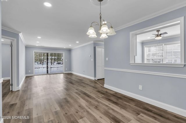 401 Hampton Court 15-7, Manalapan, NJ 07726