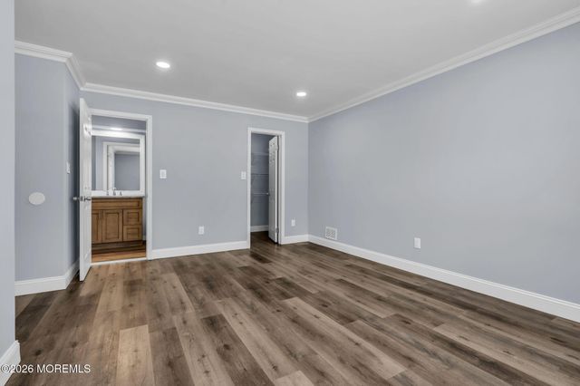 401 Hampton Court 15-7, Manalapan, NJ 07726