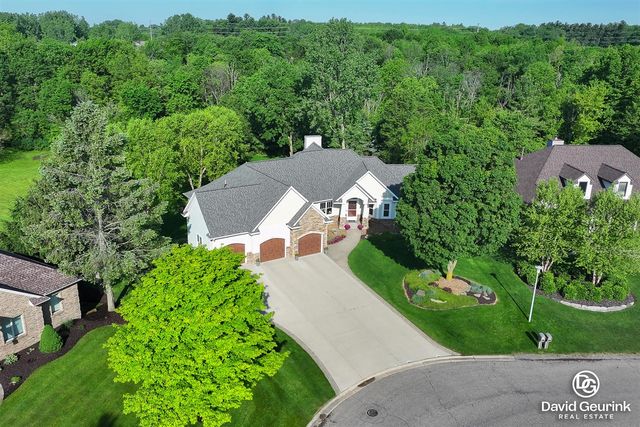 3567 Elk Court, Zeeland, MI 49464