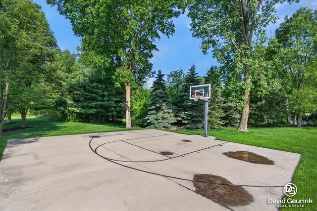 3567 Elk Court, Zeeland, MI 49464