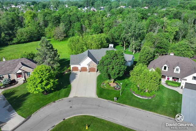 3567 Elk Court, Zeeland, MI 49464
