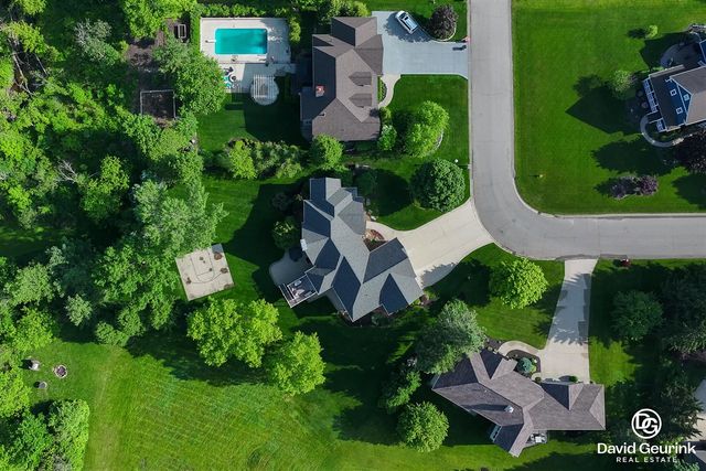 3567 Elk Court, Zeeland, MI 49464