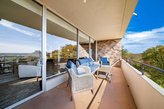 1000 Urlin Avenue, 518, Columbus, OH 43212