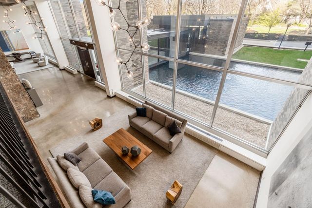 1000 Urlin Avenue, 518, Columbus, OH 43212