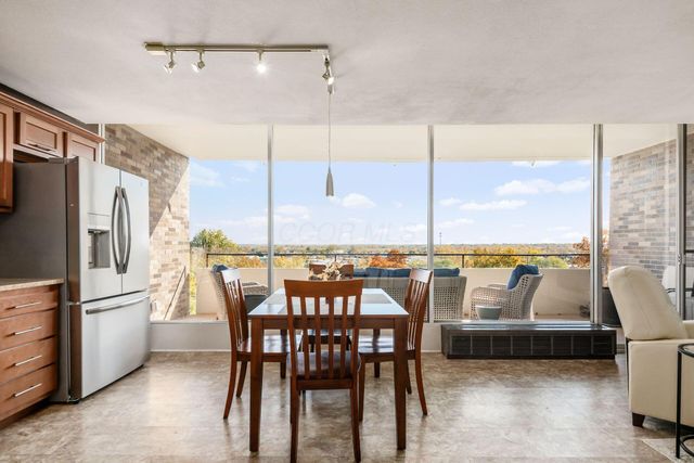 1000 Urlin Avenue, 518, Columbus, OH 43212