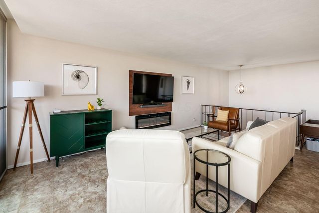 1000 Urlin Avenue, 518, Columbus, OH 43212