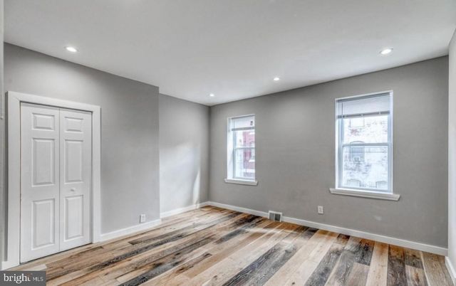 2021 W OXFORD ST, Philadelphia, PA 19121