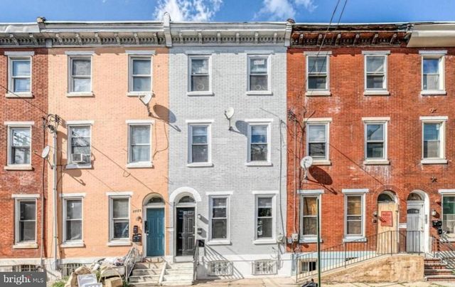 2021 W OXFORD ST, Philadelphia, PA 19121