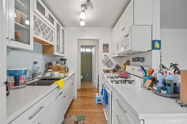 905 Gardenia, Long Beach, CA 90813