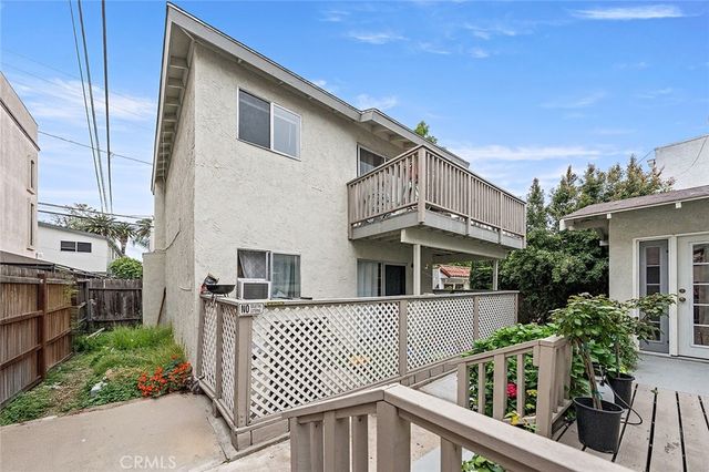 905 Gardenia, Long Beach, CA 90813
