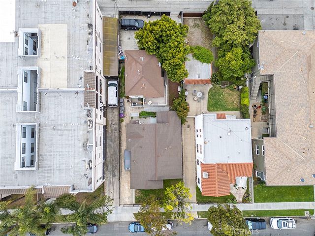 905 Gardenia, Long Beach, CA 90813