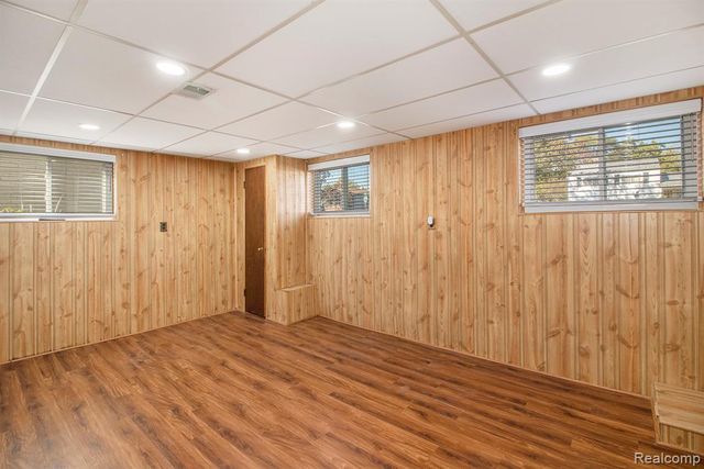 2240 Camel Drive, Sterling Heights, MI 48310