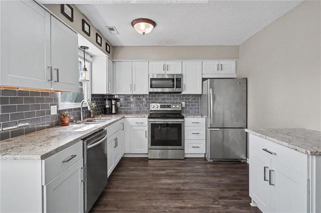 420 Cattleman Court, Lawrence, KS 66049
