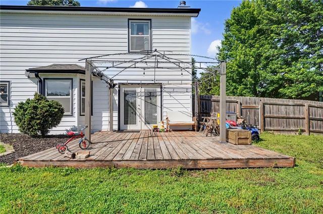 420 Cattleman Court, Lawrence, KS 66049