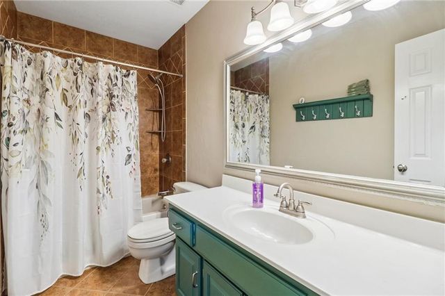 5115 NW 66th Terrace, Kansas City, MO 64151