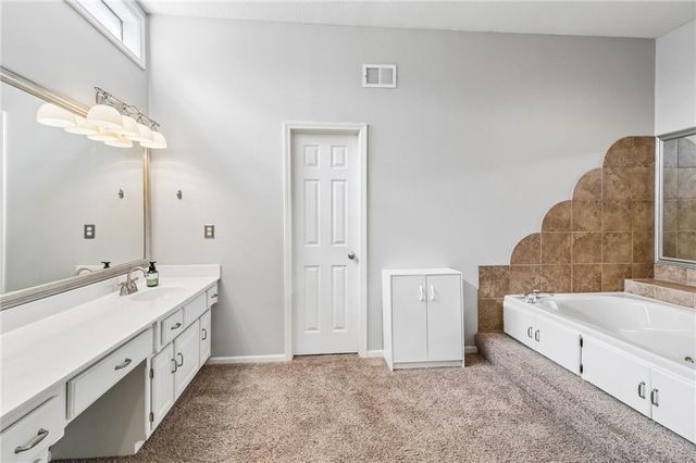 5115 NW 66th Terrace, Kansas City, MO 64151
