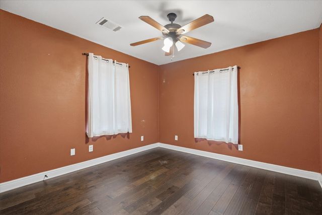 2209 Hare Lane, Greenville, TX 75402