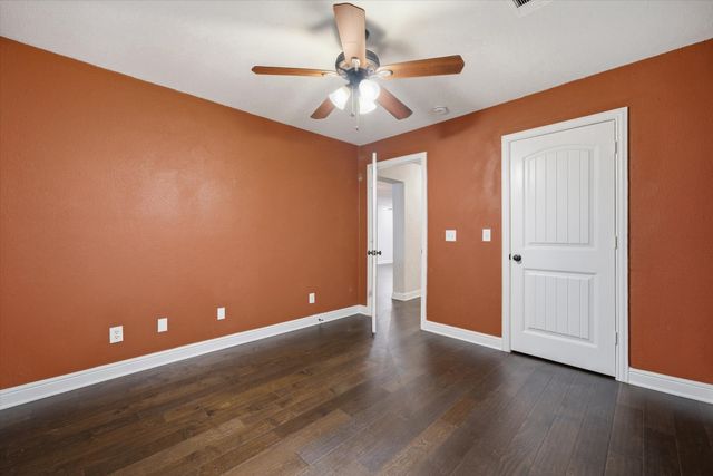 2209 Hare Lane, Greenville, TX 75402