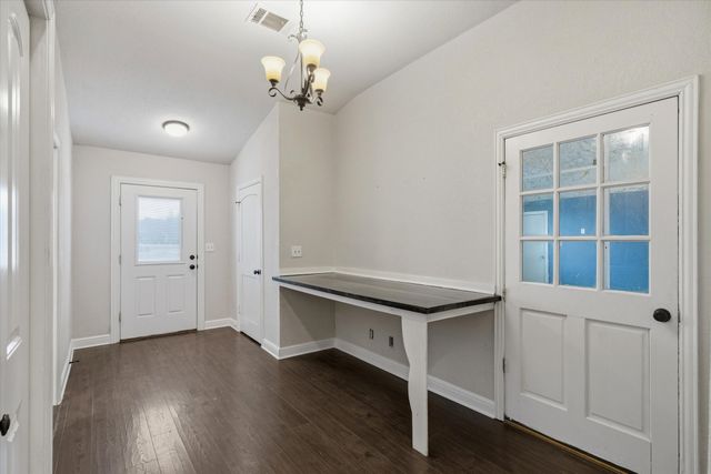 2209 Hare Lane, Greenville, TX 75402