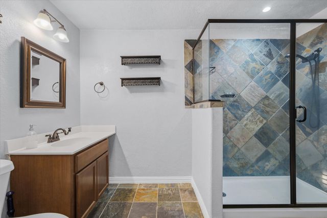 2209 Hare Lane, Greenville, TX 75402