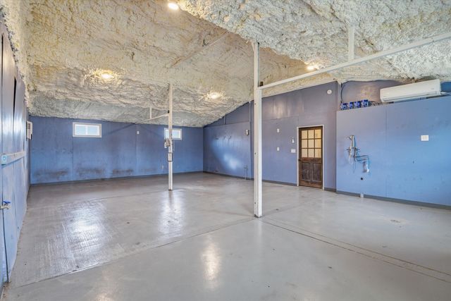 2209 Hare Lane, Greenville, TX 75402