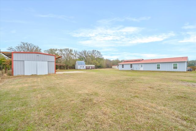 2209 Hare Lane, Greenville, TX 75402