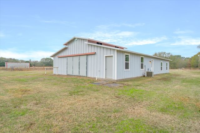 2209 Hare Lane, Greenville, TX 75402