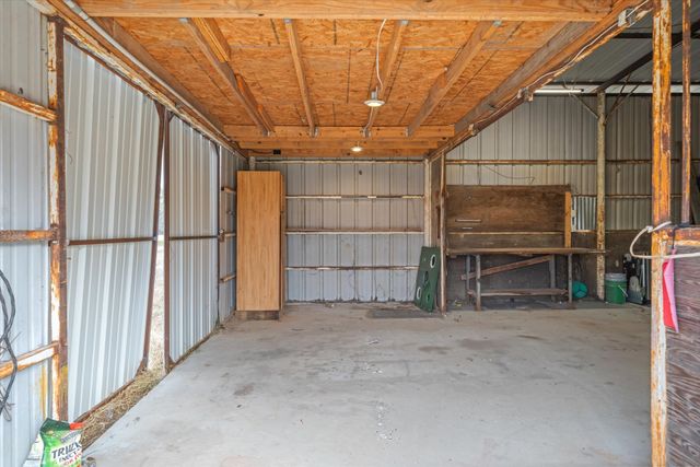 2209 Hare Lane, Greenville, TX 75402