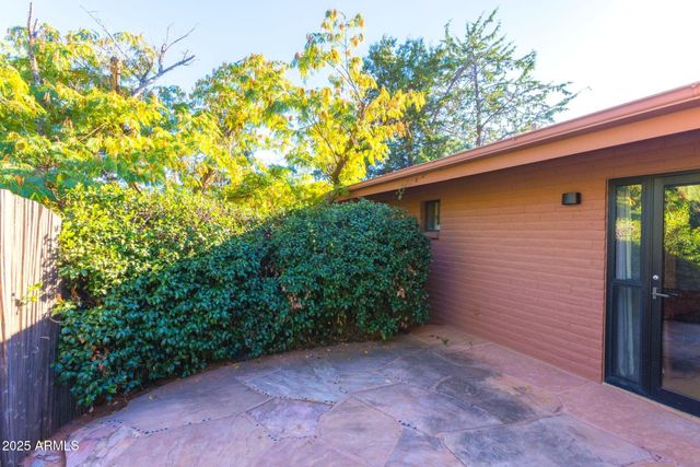 30 VAQUERO Circle, Sedona, AZ 86351