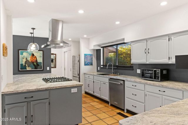 30 VAQUERO Circle, Sedona, AZ 86351