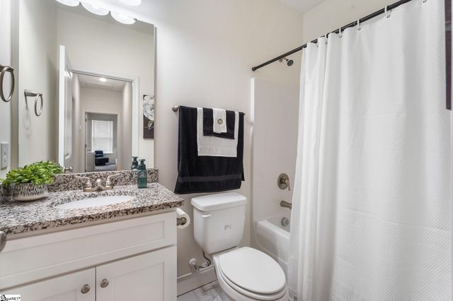 2622 Karkinnen Way, Moore, SC 29369