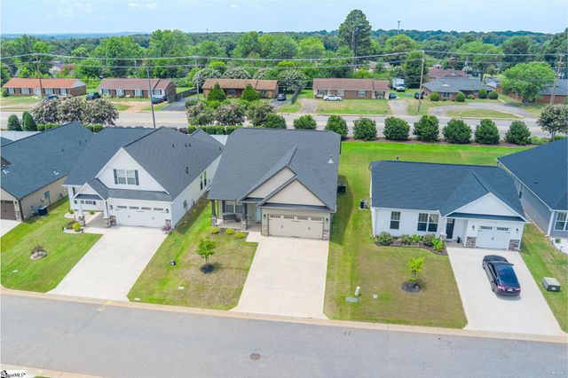 2622 Karkinnen Way, Moore, SC 29369