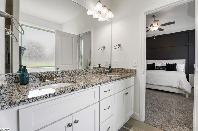 2622 Karkinnen Way, Moore, SC 29369