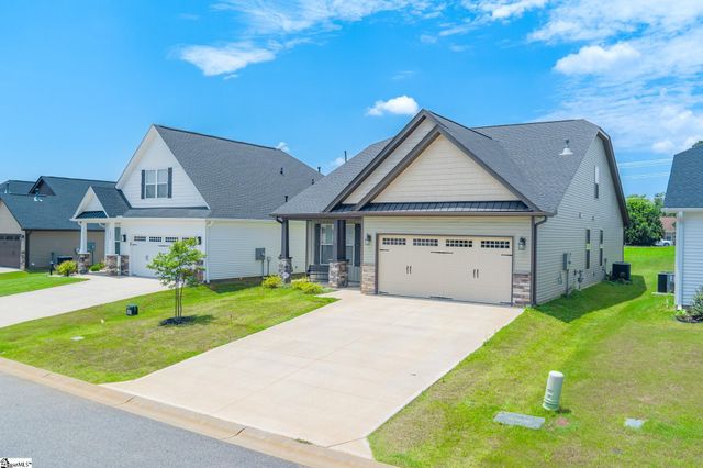 2622 Karkinnen Way, Moore, SC 29369