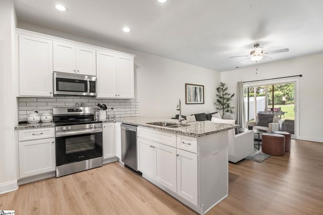 2622 Karkinnen Way, Moore, SC 29369